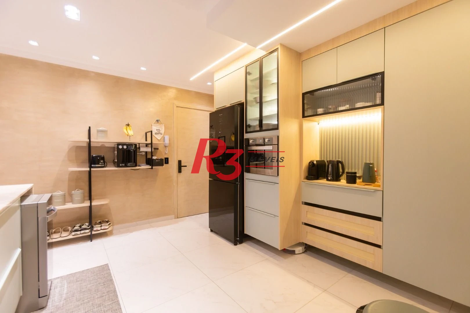 Apartamento com 3 dormitórios à venda, 99 m² por R$ 2.780.000,00 - Gonzaga - Santos/SP