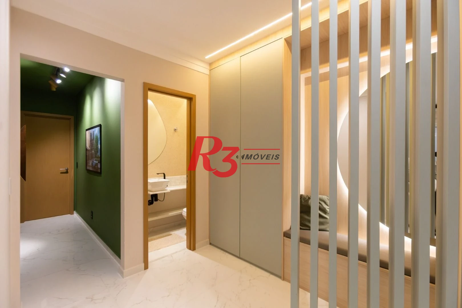 Apartamento com 3 dormitórios à venda, 99 m² por R$ 2.780.000,00 - Gonzaga - Santos/SP