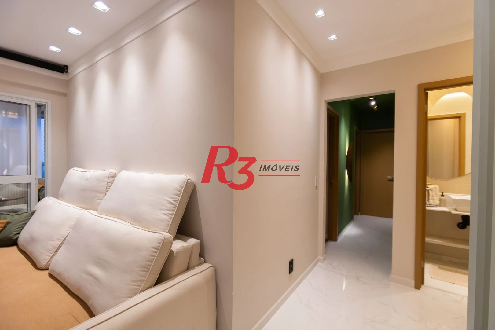 Apartamento com 3 dormitórios à venda, 99 m² por R$ 2.780.000,00 - Gonzaga - Santos/SP