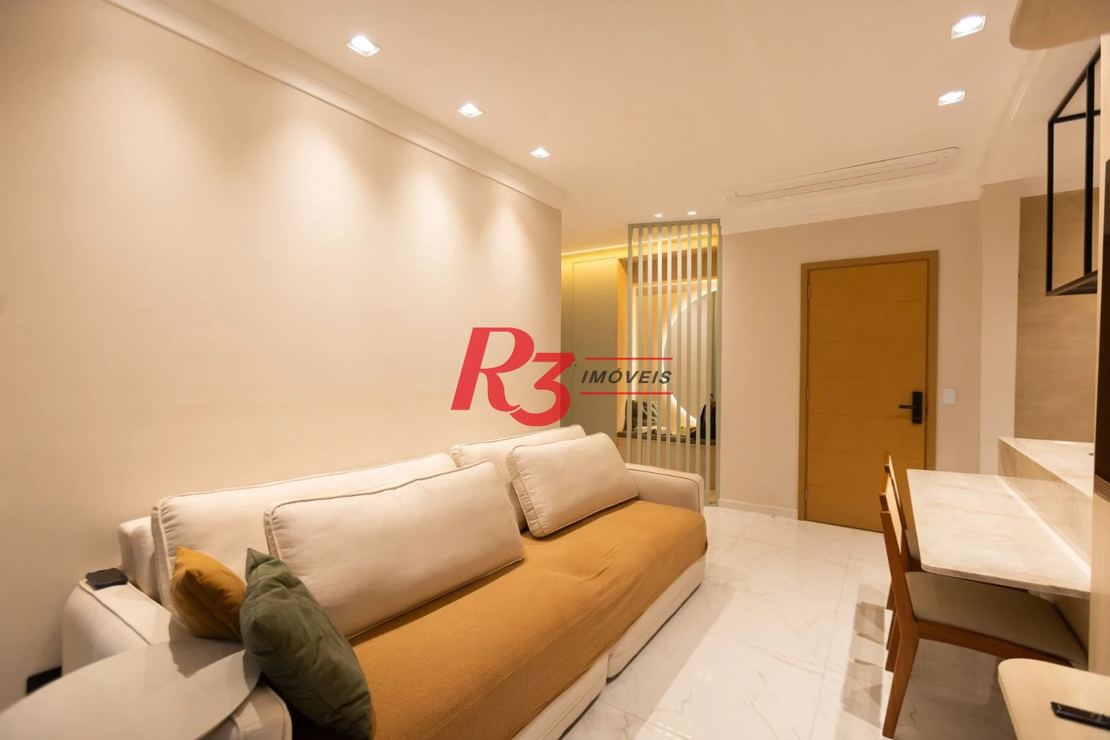 Apartamento com 3 dormitórios à venda, 99 m² por R$ 2.780.000,00 - Gonzaga - Santos/SP
