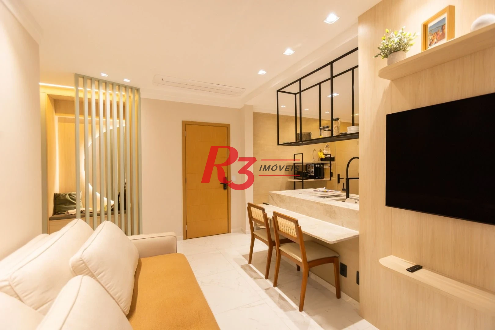 Apartamento com 3 dormitórios à venda, 99 m² por R$ 2.780.000,00 - Gonzaga - Santos/SP