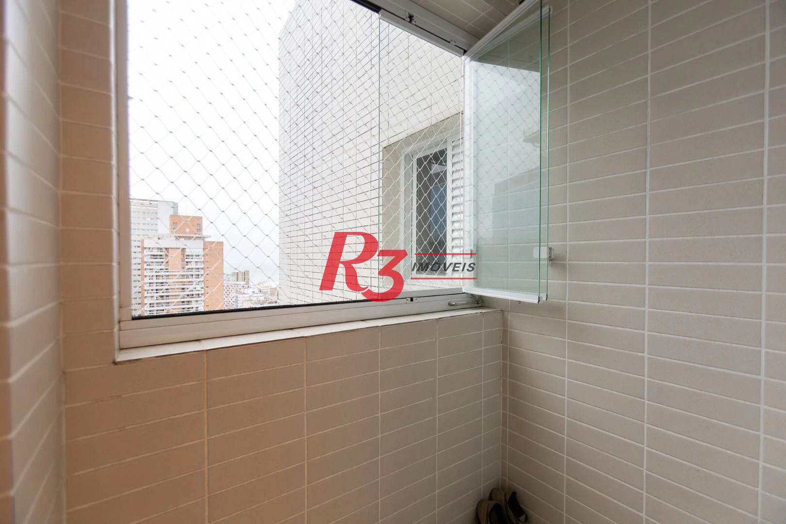 Apartamento com 3 dormitórios à venda, 99 m² por R$ 2.780.000,00 - Gonzaga - Santos/SP