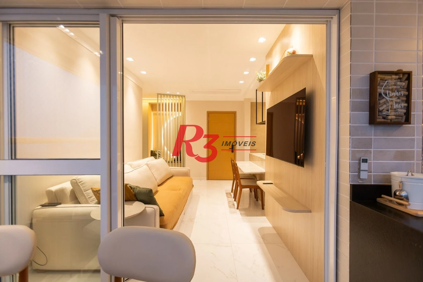 Apartamento com 3 dormitórios à venda, 99 m² por R$ 2.780.000,00 - Gonzaga - Santos/SP