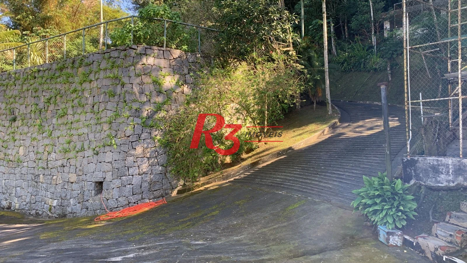 Terreno à venda, 1450 m² por R$ 5.500.000,00 - Morro Santa Terezinha - Santos/SP