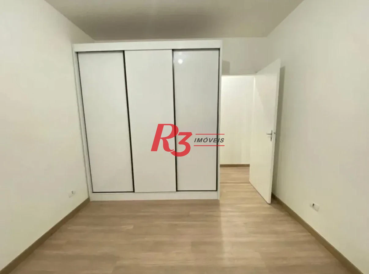 Apartamento com 2 dormitórios à venda, 70 m² por R$ 465.000,00 - José Menino - Santos/SP