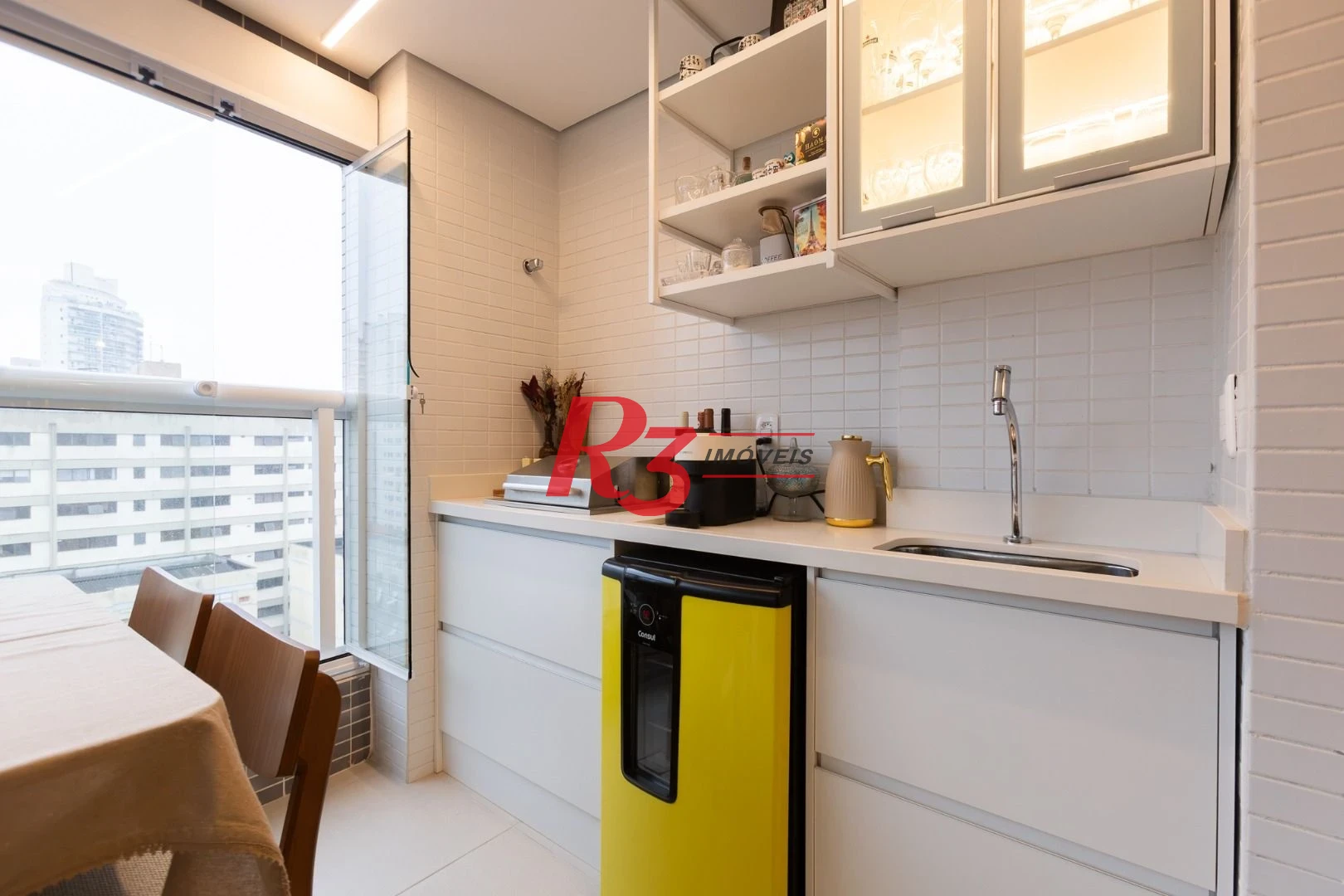 Apartamento com 2 dormitórios à venda, 65 m² por R$ 1.100.000,00 - Boqueirão - Santos/SP