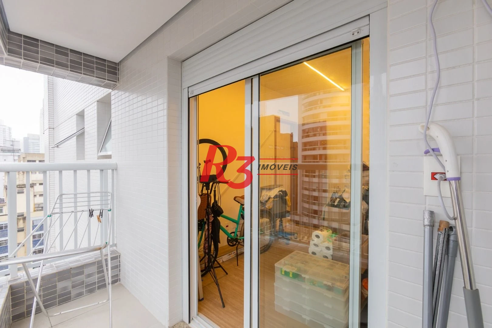 Apartamento com 2 dormitórios à venda, 65 m² por R$ 1.100.000,00 - Boqueirão - Santos/SP