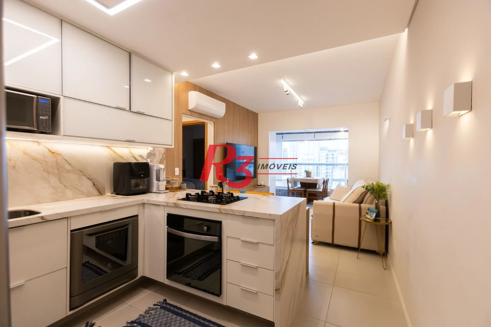 Apartamento com 2 dormitórios à venda, 65 m² por R$ 1.100.000,00 - Boqueirão - Santos/SP
