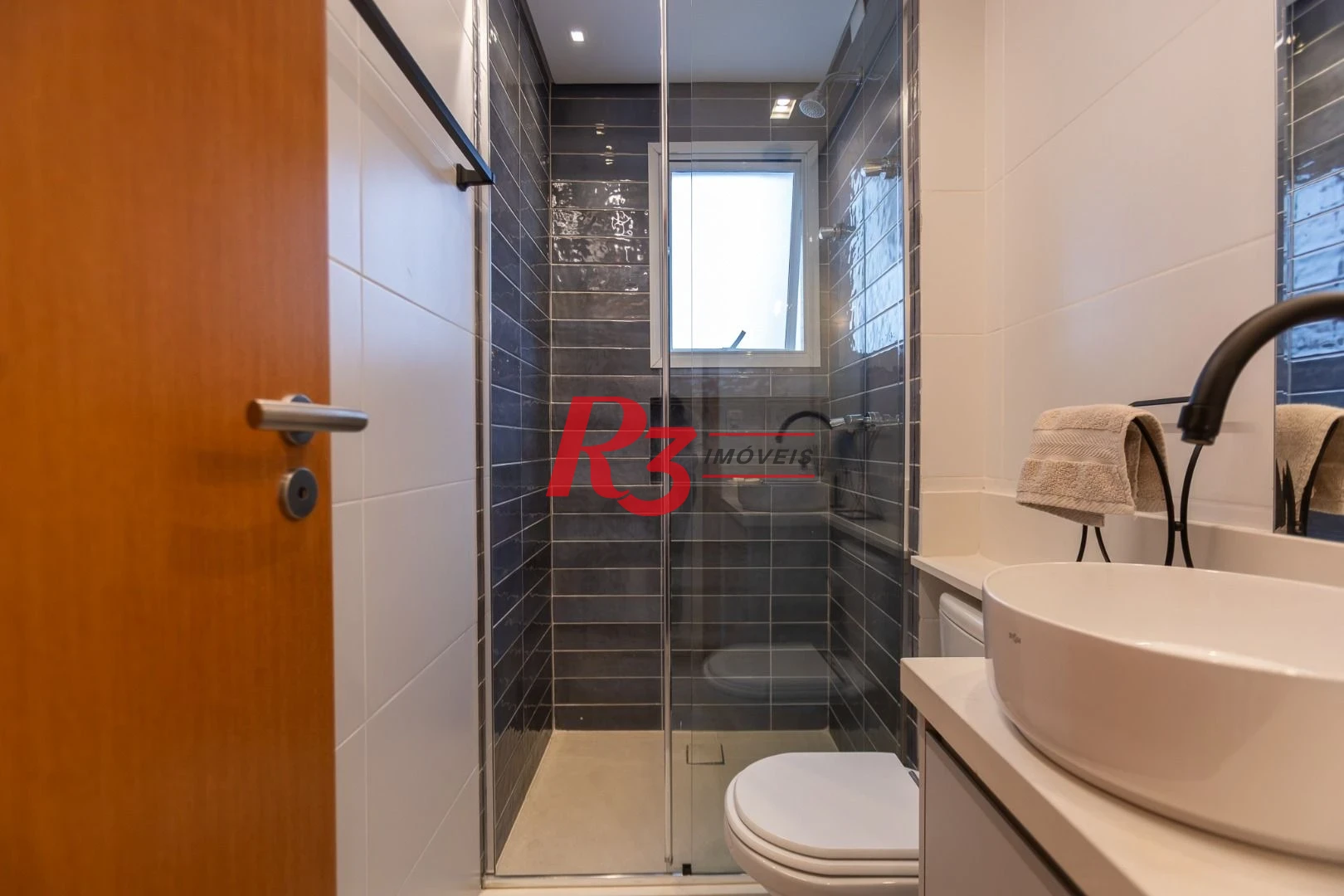 Apartamento com 2 dormitórios à venda, 65 m² por R$ 1.100.000,00 - Boqueirão - Santos/SP