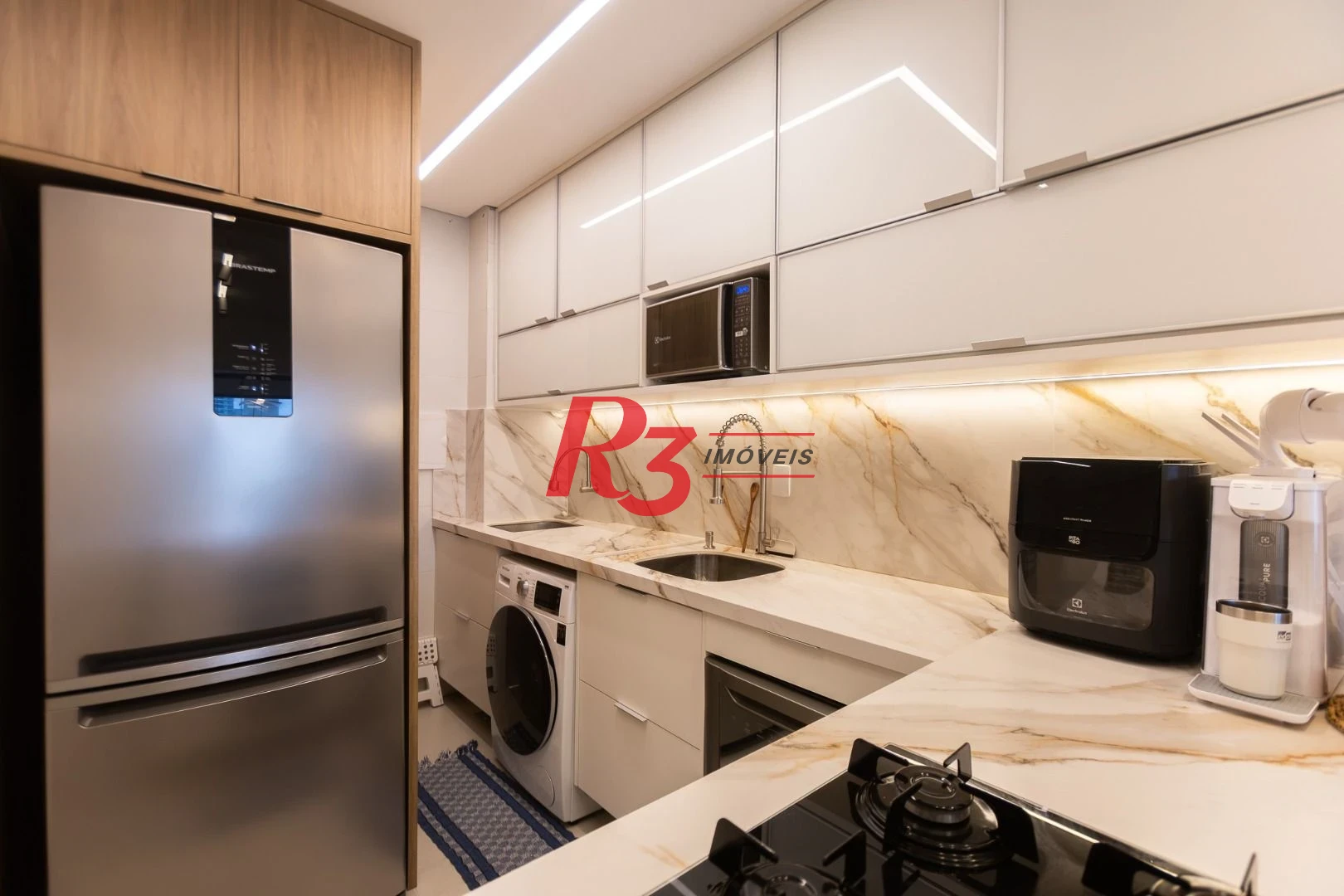 Apartamento com 2 dormitórios à venda, 65 m² por R$ 1.100.000,00 - Boqueirão - Santos/SP