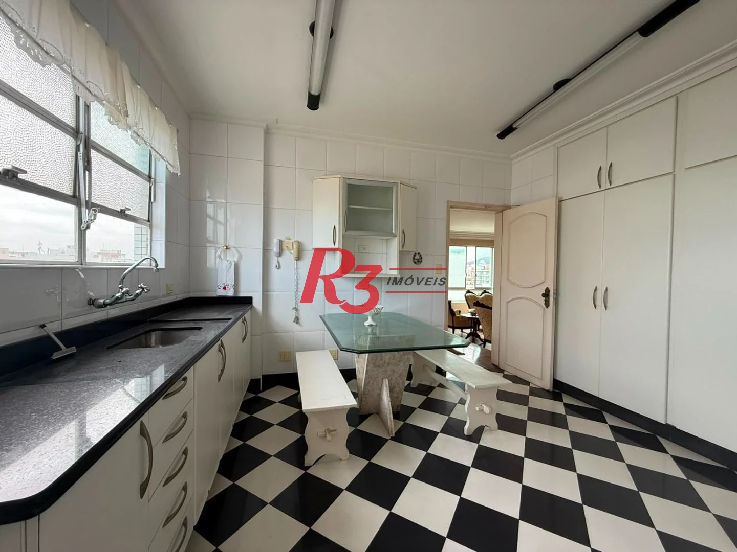 Apartamento com 4 dormitórios à venda, 405 m² por R$ 2.130.000,00 - Boqueirão - Santos/SP