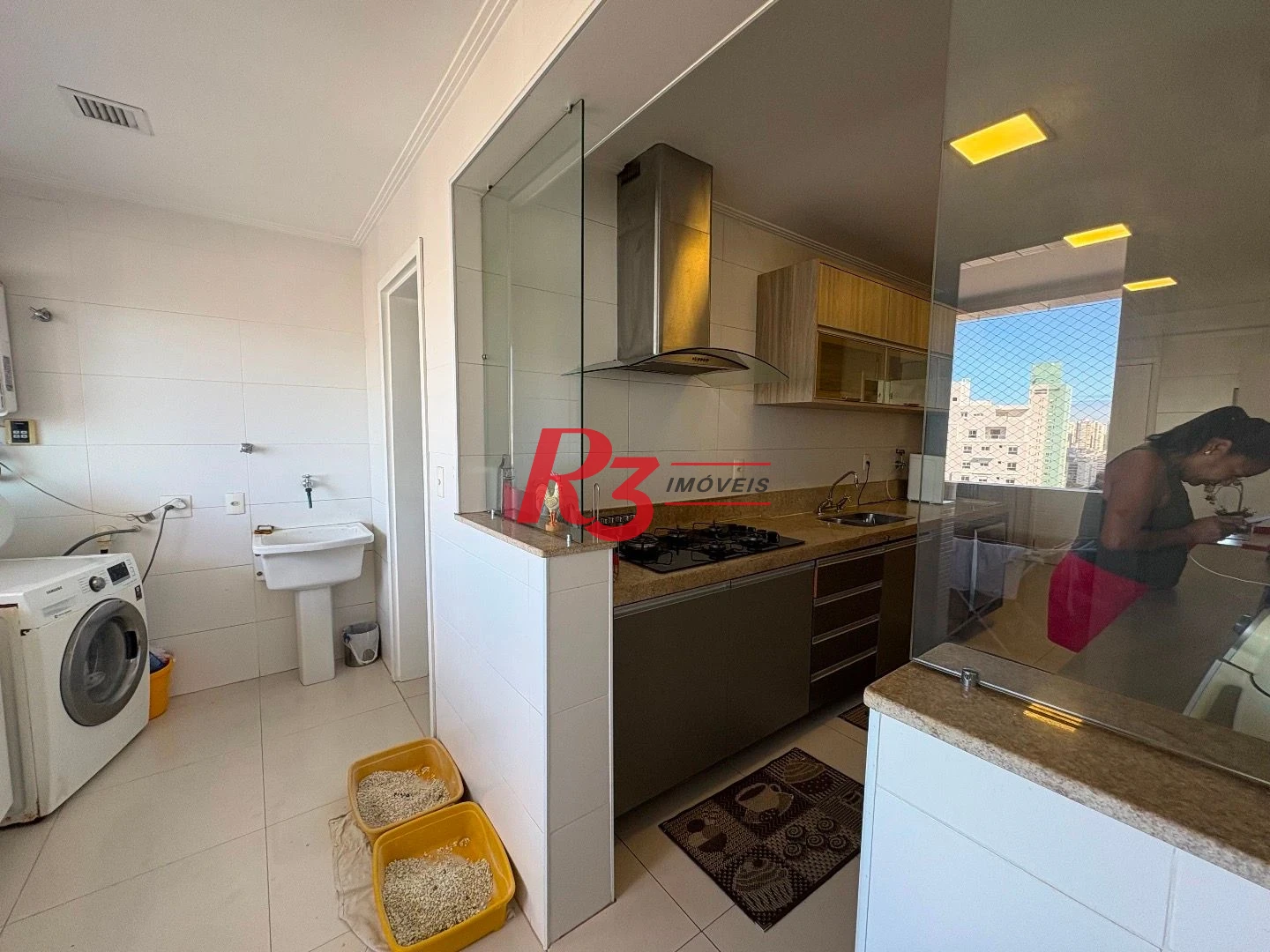 Apartamento Alto Padrão,  02 Suítes,  Varanda Gourmet - Santos/SP