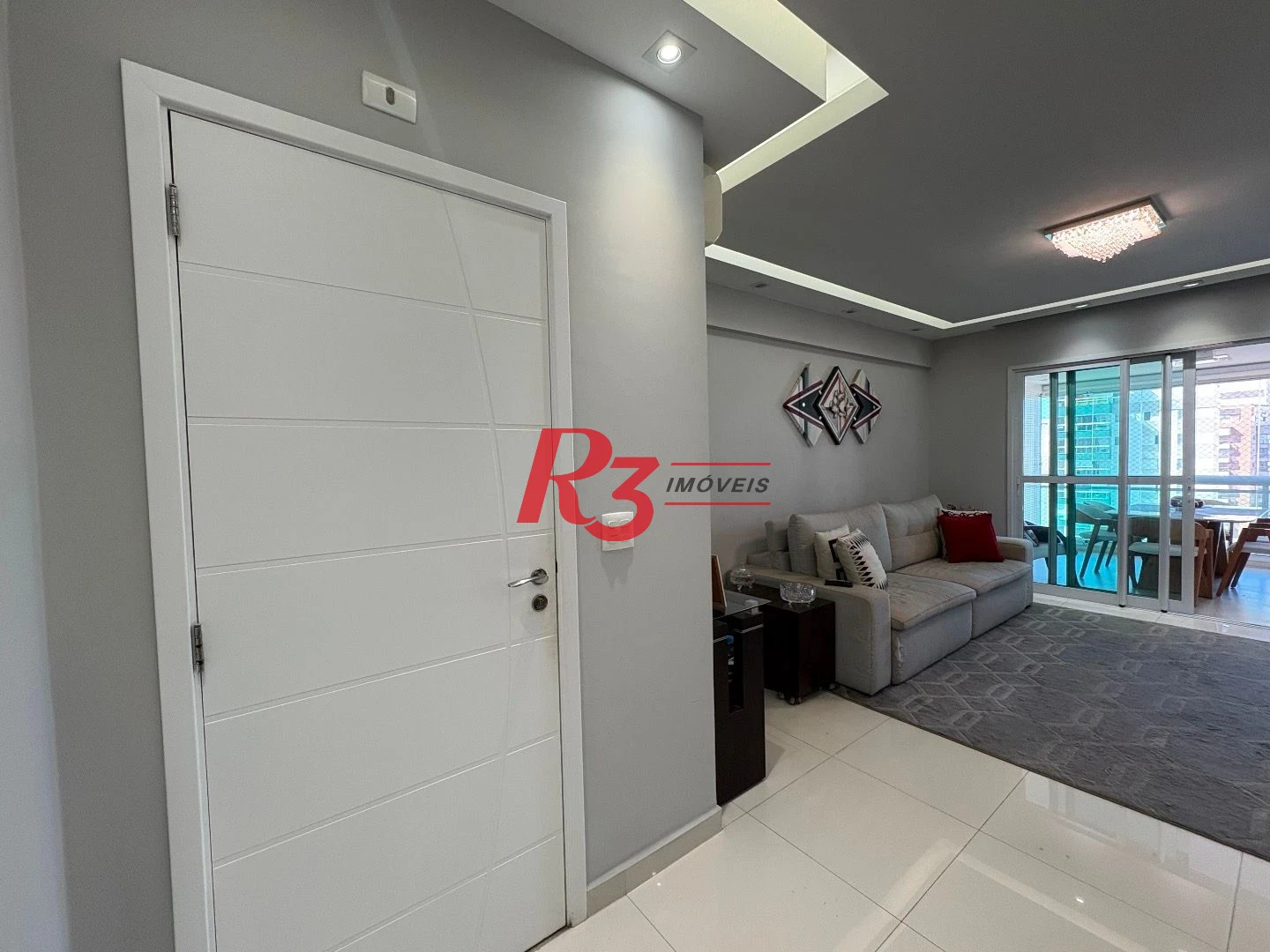 Apartamento Alto Padrão,  02 Suítes,  Varanda Gourmet - Santos/SP