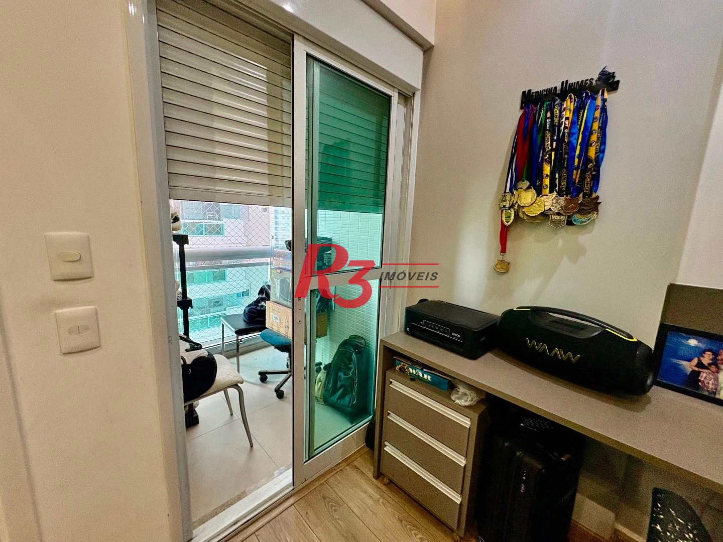 Apartamento Alto Padrão,  02 Suítes,  Varanda Gourmet - Santos/SP