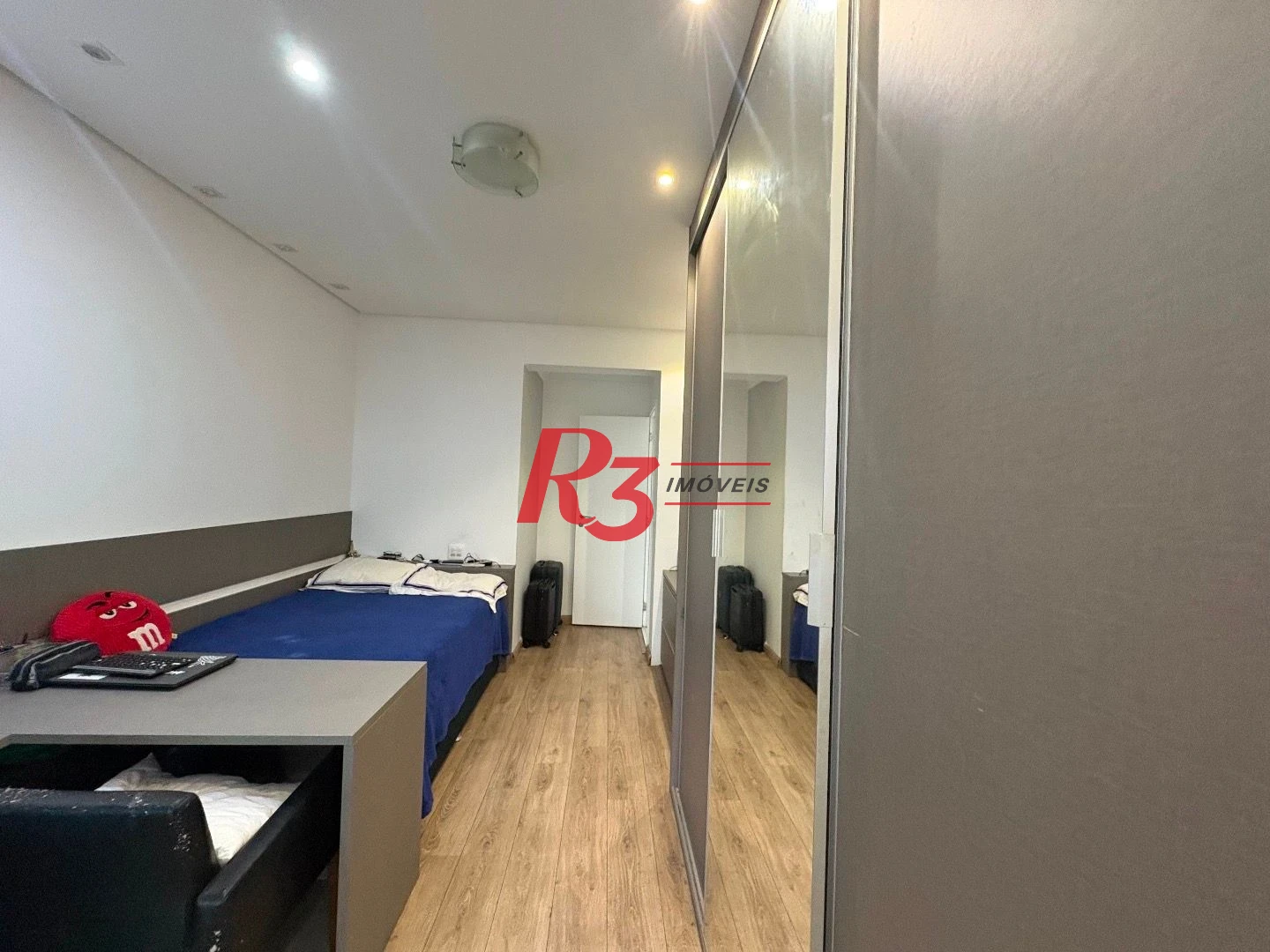 Apartamento Alto Padrão,  02 Suítes,  Varanda Gourmet - Santos/SP