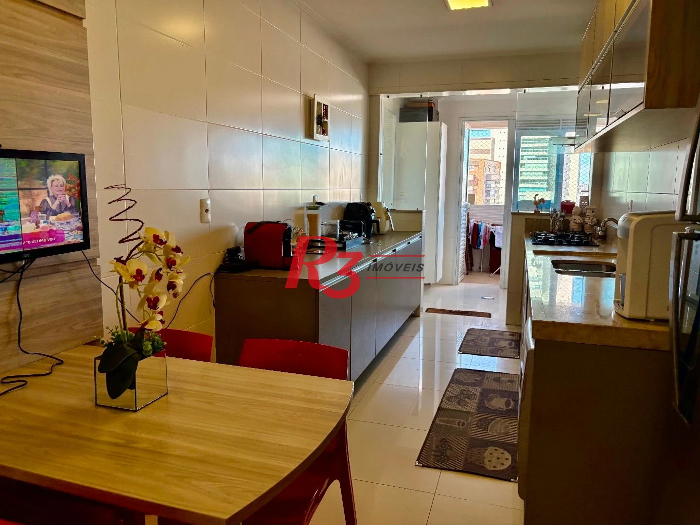 Apartamento Alto Padrão,  02 Suítes,  Varanda Gourmet - Santos/SP