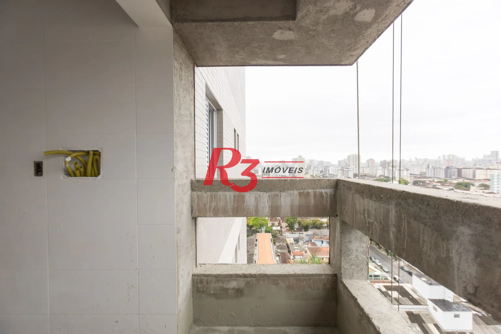 Apartamento com 2 dormitórios à venda, 73 m² por R$ 740.000,00 - Marapé - Santos/SP