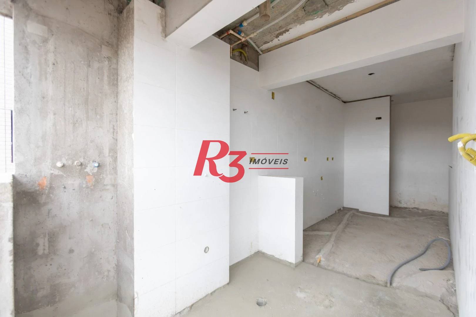 Apartamento com 2 dormitórios à venda, 73 m² por R$ 740.000,00 - Marapé - Santos/SP