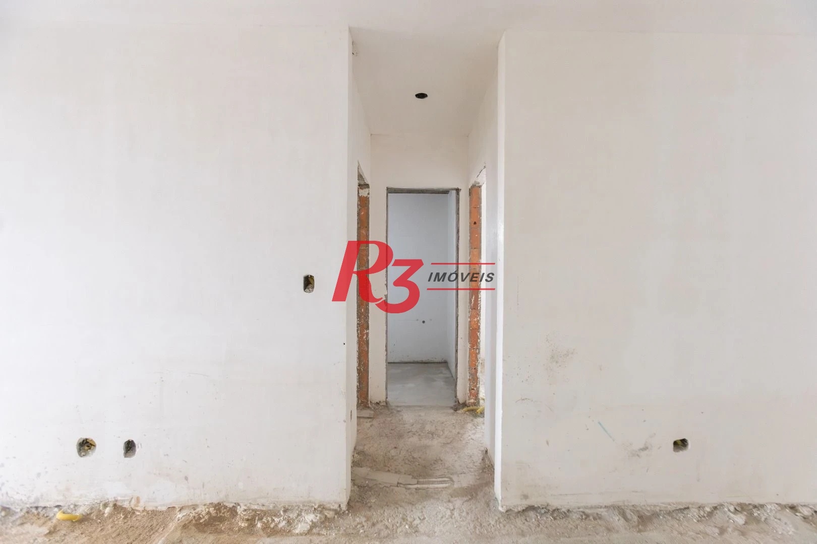 Apartamento com 2 dormitórios à venda, 73 m² por R$ 740.000,00 - Marapé - Santos/SP