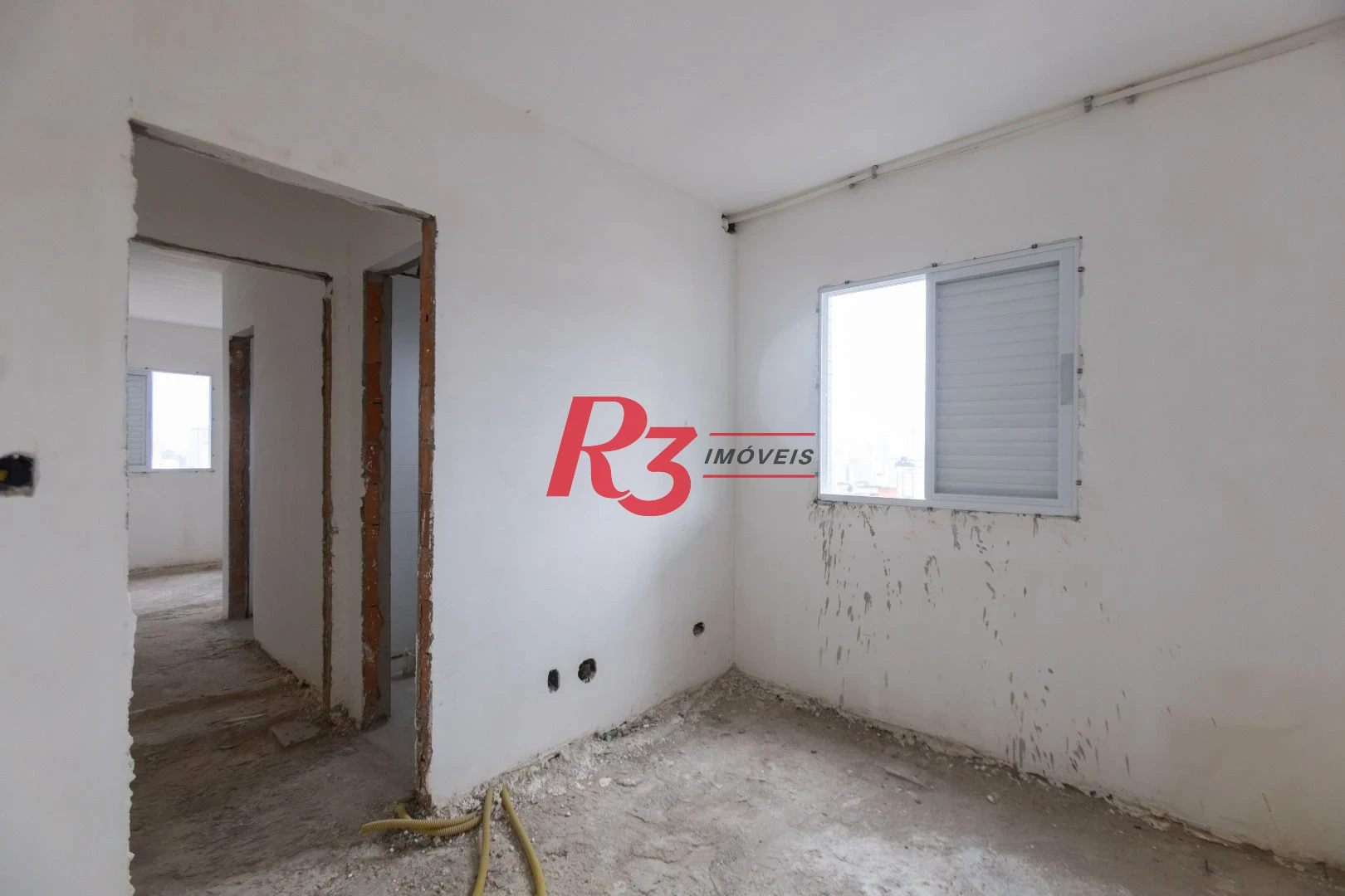 Apartamento com 2 dormitórios à venda, 73 m² por R$ 740.000,00 - Marapé - Santos/SP