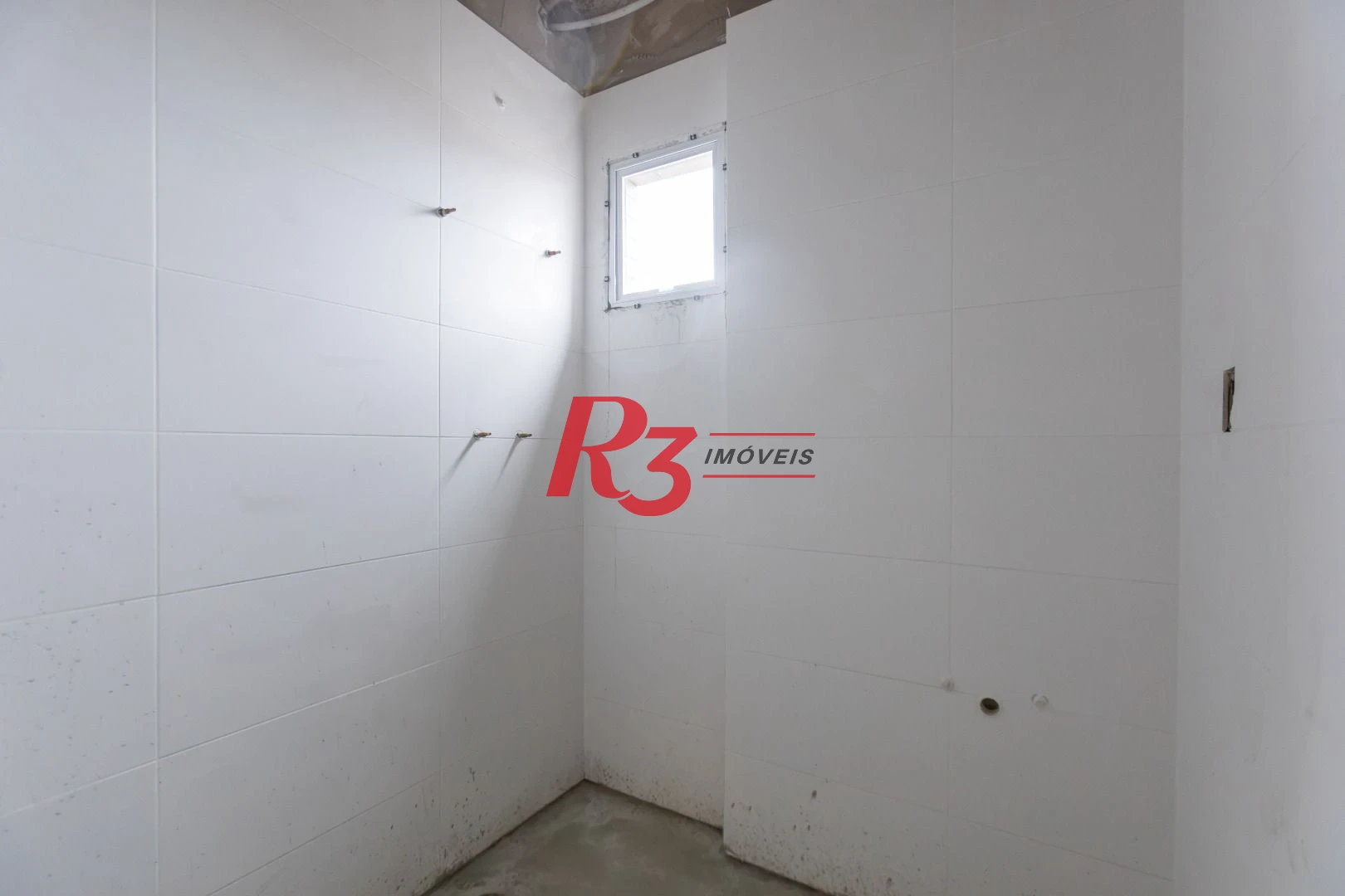 Apartamento com 2 dormitórios à venda, 73 m² por R$ 740.000,00 - Marapé - Santos/SP