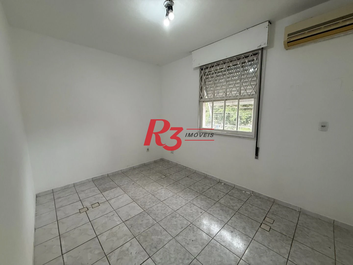 Sobrado com 2 dormitórios para alugar, 85 m² por R$ 4.300,00/mês - Ponta da Praia - Santos/SP