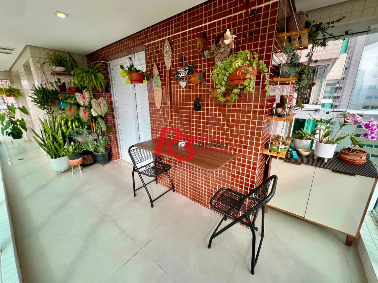 Apartamento com 2 dormitórios à venda, 69 m² por R$ 1.390.000,00 - Gonzaga - Santos/SP