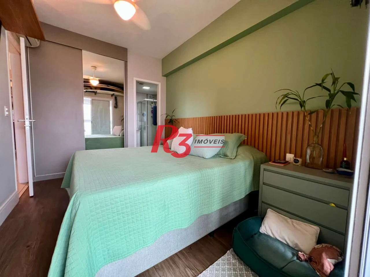 Apartamento com 2 dormitórios à venda, 69 m² por R$ 1.390.000,00 - Gonzaga - Santos/SP