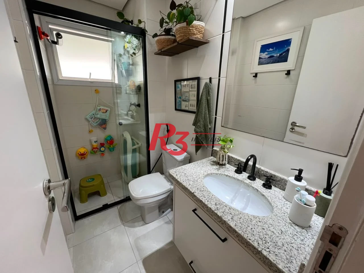 Apartamento com 2 dormitórios à venda, 69 m² por R$ 1.390.000,00 - Gonzaga - Santos/SP