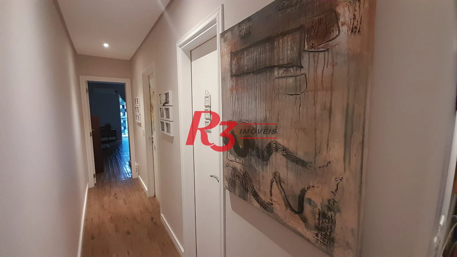 Apartamento com 2 dormitórios à venda, 103 m² por R$ 1.080.000,00 - Gonzaga - Santos/SP