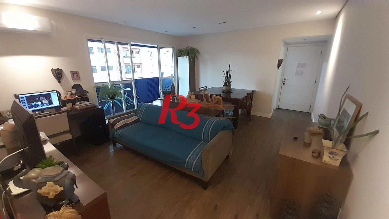 Apartamento com 2 dormitórios à venda, 103 m² por R$ 1.080.000,00 - Gonzaga - Santos/SP