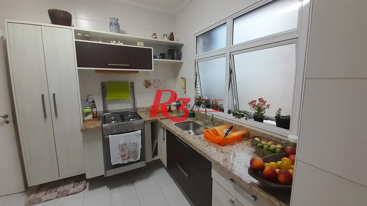Apartamento com 2 dormitórios à venda, 103 m² por R$ 1.080.000,00 - Gonzaga - Santos/SP