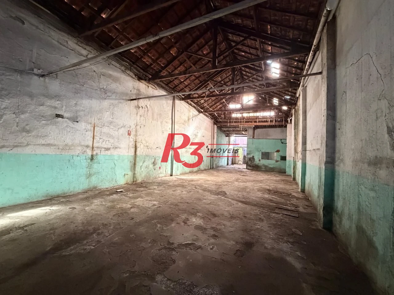 Galpão para alugar, 186 m² por R$ 6.282,00/mês - Paquetá - Santos/SP
