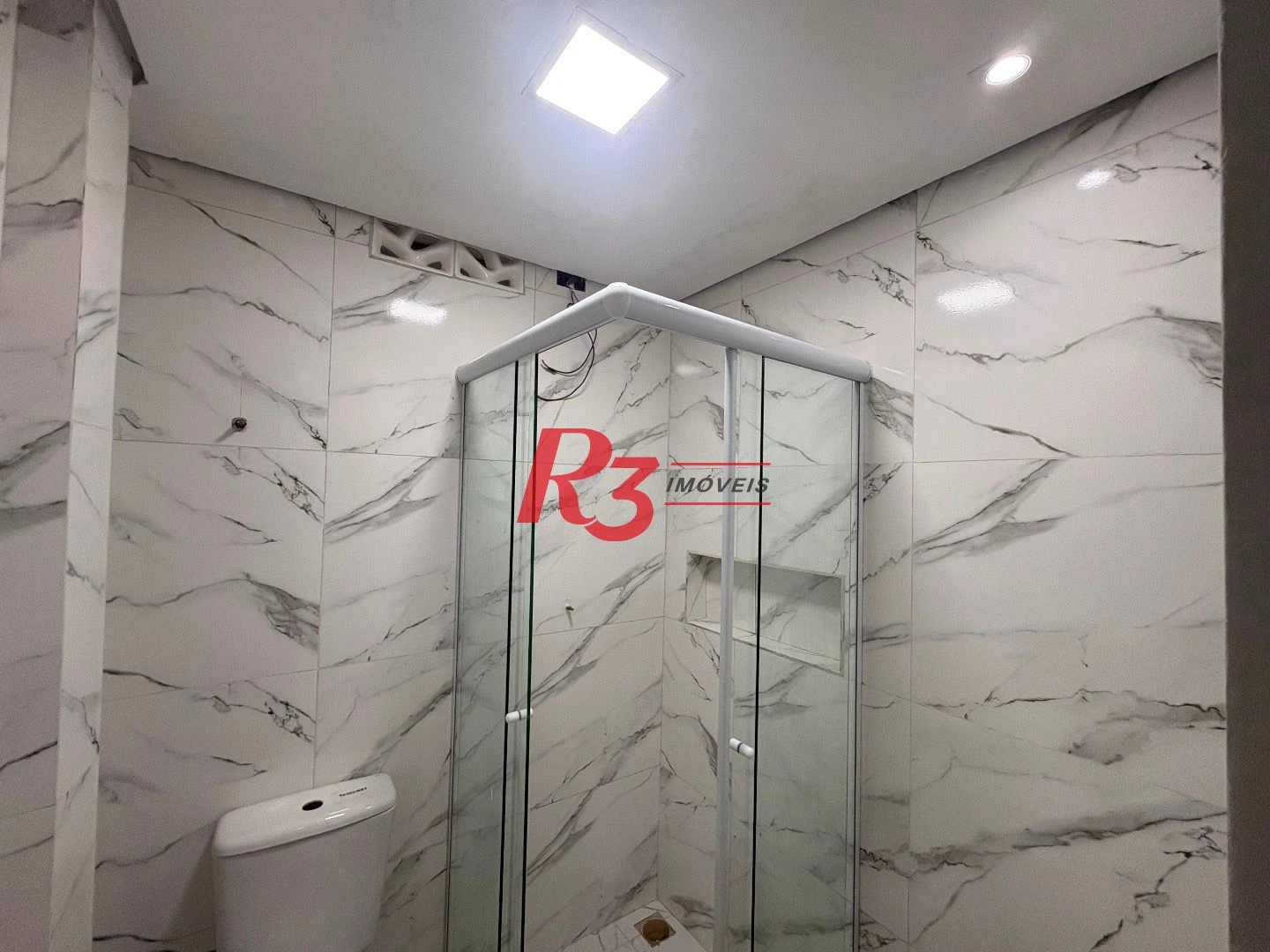 Apartamento com 2 dormitórios à venda, 96 m² por R$ 490.000,00 - Marapé - Santos/SP