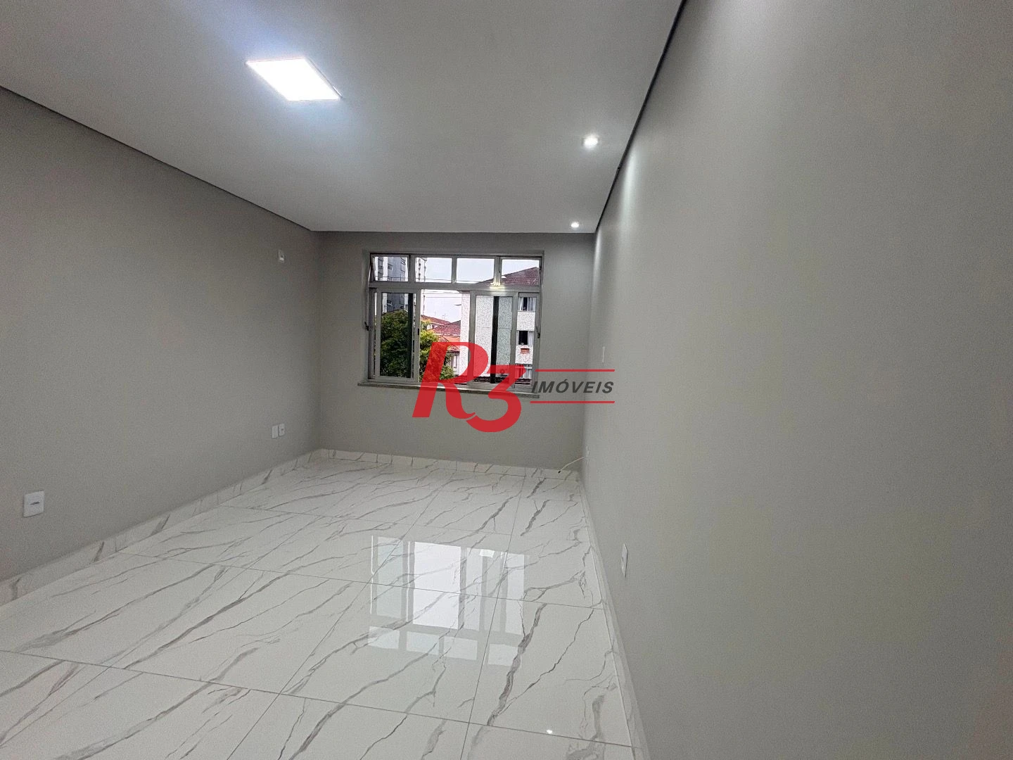 Apartamento com 2 dormitórios à venda, 96 m² por R$ 490.000,00 - Marapé - Santos/SP