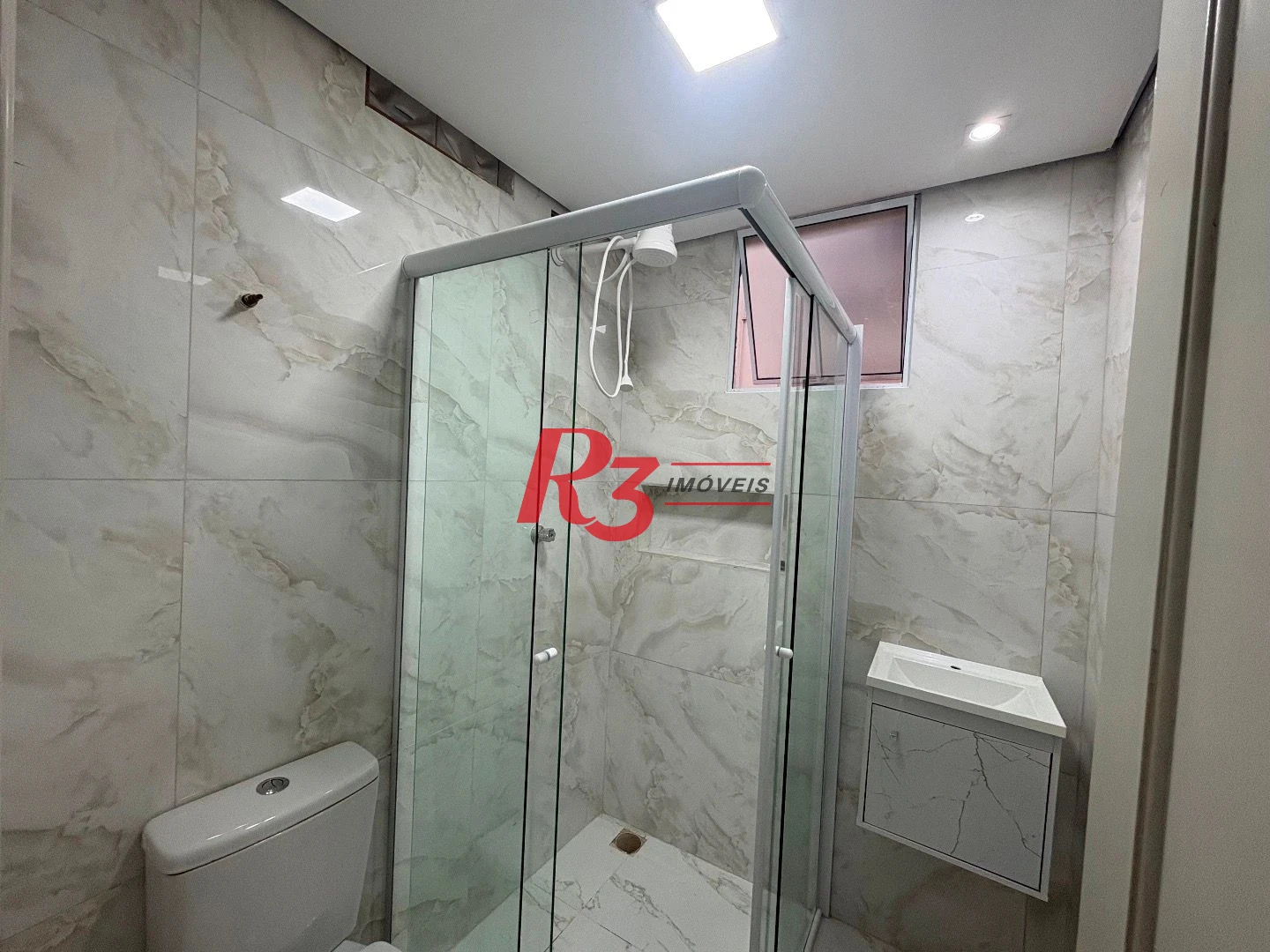 Apartamento com 2 dormitórios à venda, 96 m² por R$ 490.000,00 - Marapé - Santos/SP