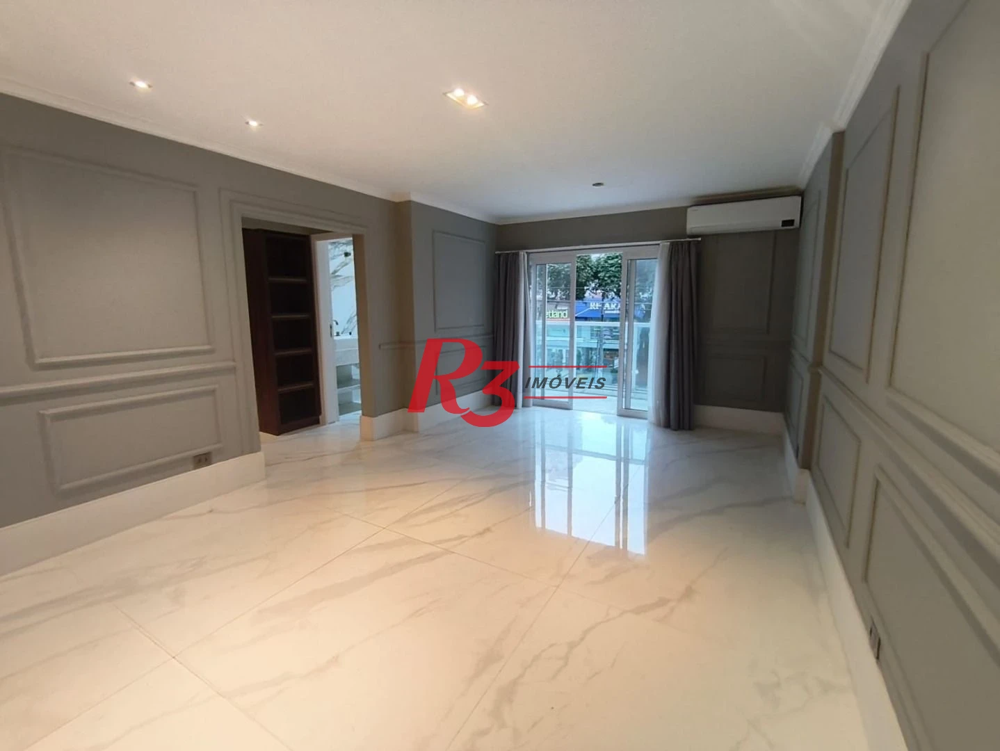 Apartamento com 3 dormitórios à venda, 145 m² por R$ 2.100.000,00 - Boqueirão - Santos/SP