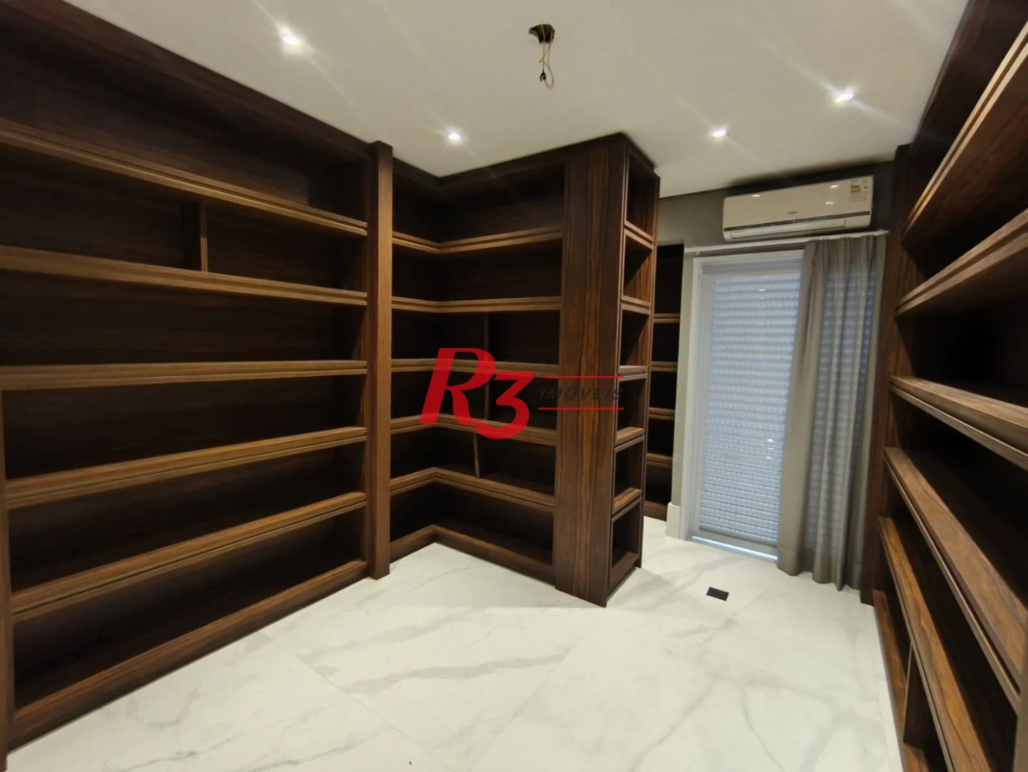 Apartamento com 3 dormitórios à venda, 145 m² por R$ 2.100.000,00 - Boqueirão - Santos/SP