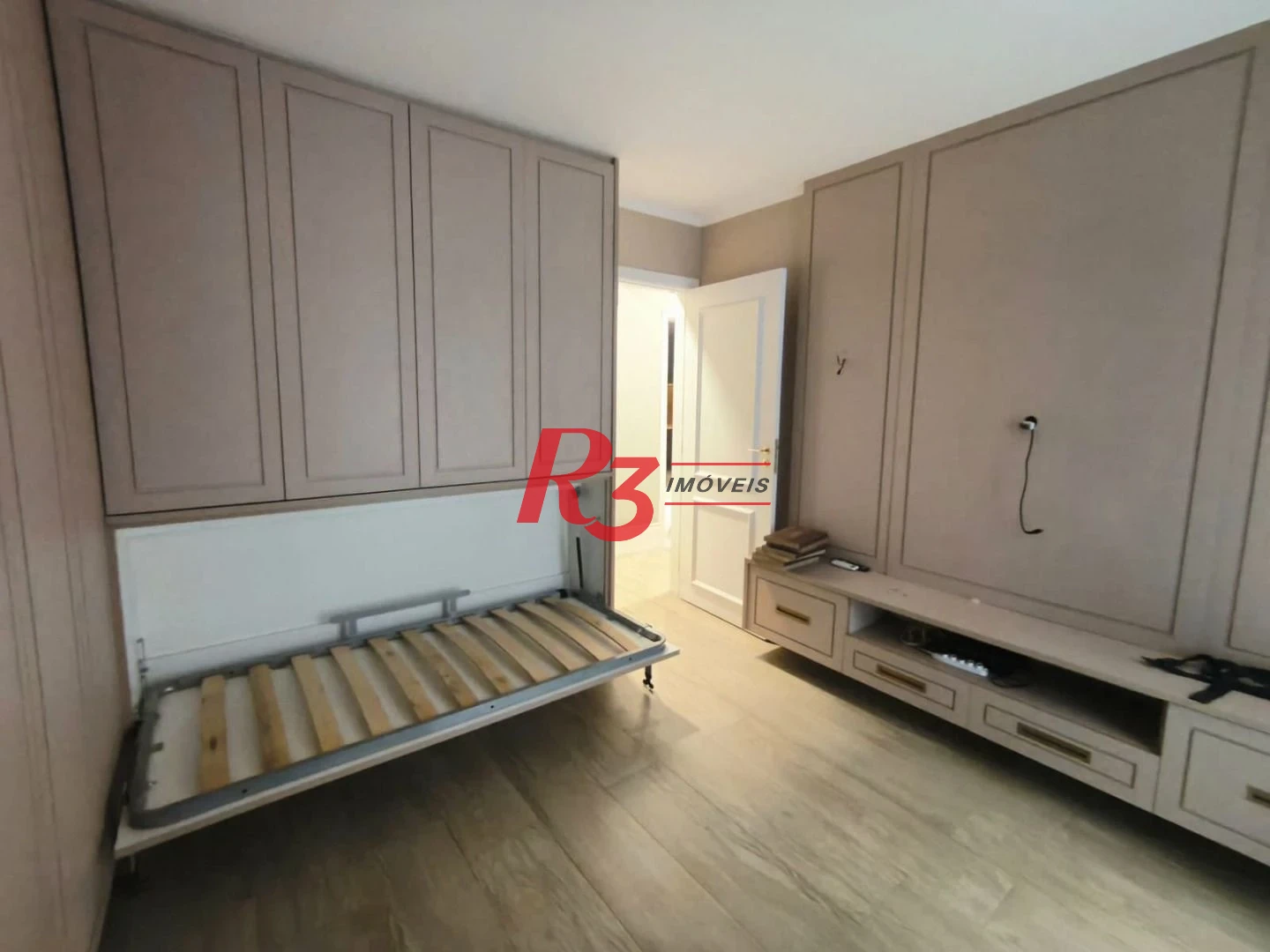 Apartamento com 3 dormitórios à venda, 145 m² por R$ 2.100.000,00 - Boqueirão - Santos/SP