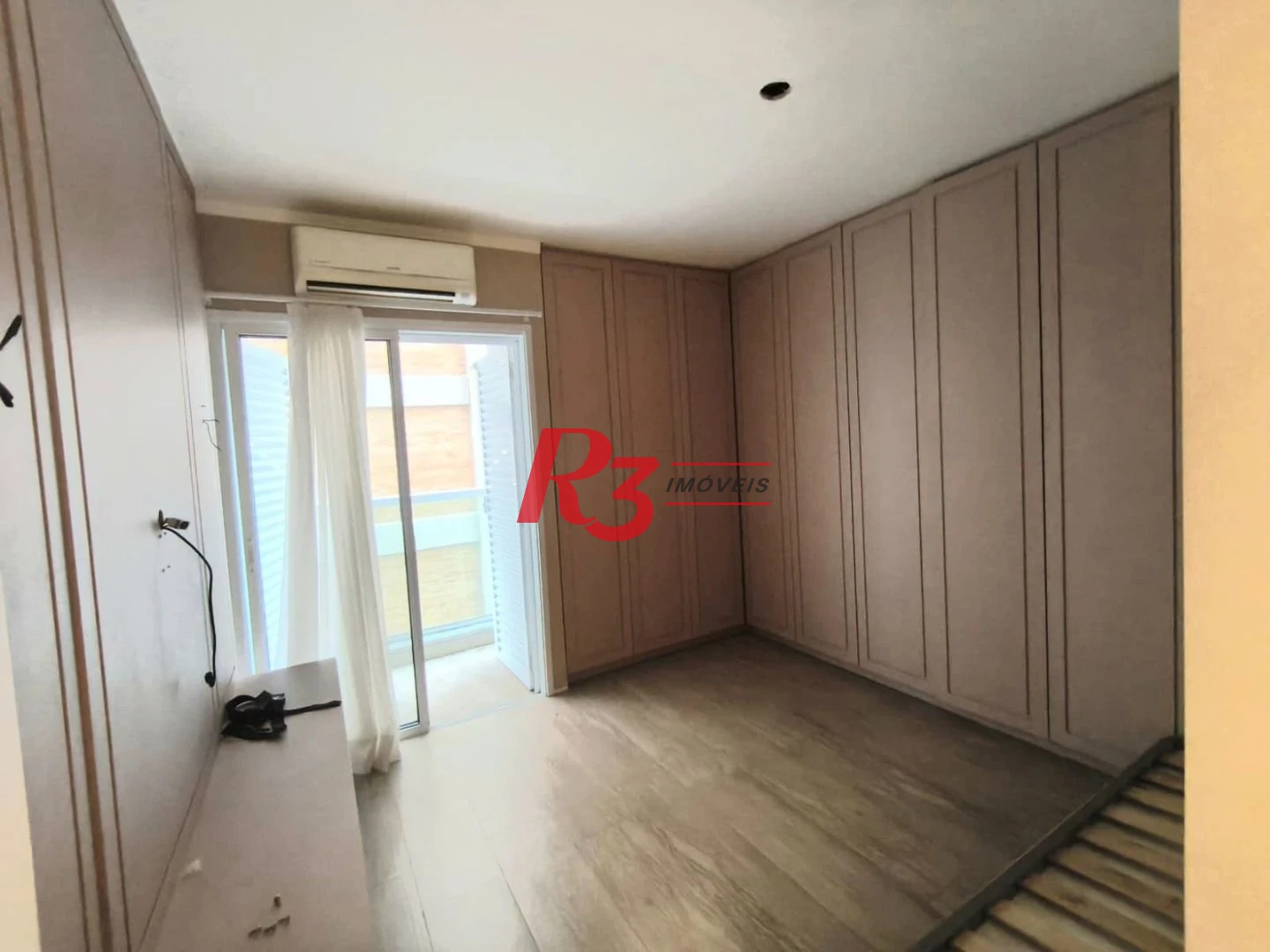 Apartamento com 3 dormitórios à venda, 145 m² por R$ 2.100.000,00 - Boqueirão - Santos/SP