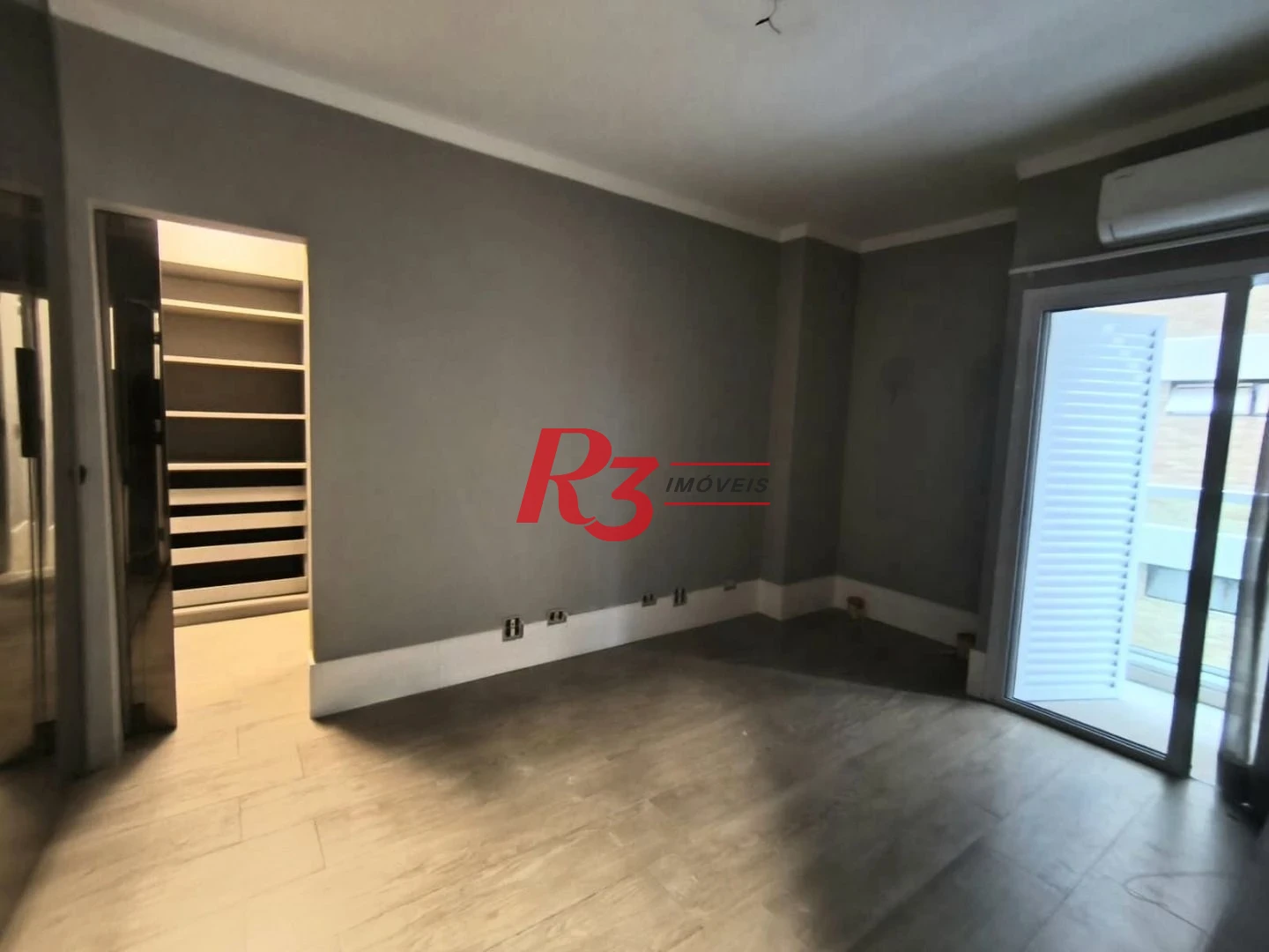 Apartamento com 3 dormitórios à venda, 145 m² por R$ 2.100.000,00 - Boqueirão - Santos/SP