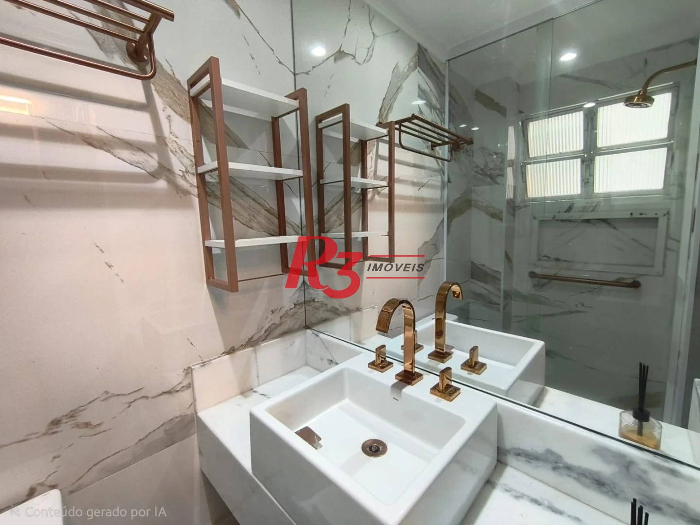 Apartamento com 3 dormitórios à venda, 145 m² por R$ 2.100.000,00 - Boqueirão - Santos/SP