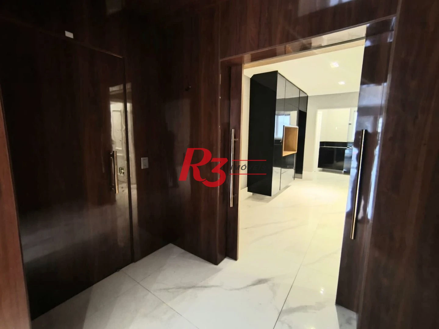 Apartamento com 3 dormitórios à venda, 145 m² por R$ 2.100.000,00 - Boqueirão - Santos/SP