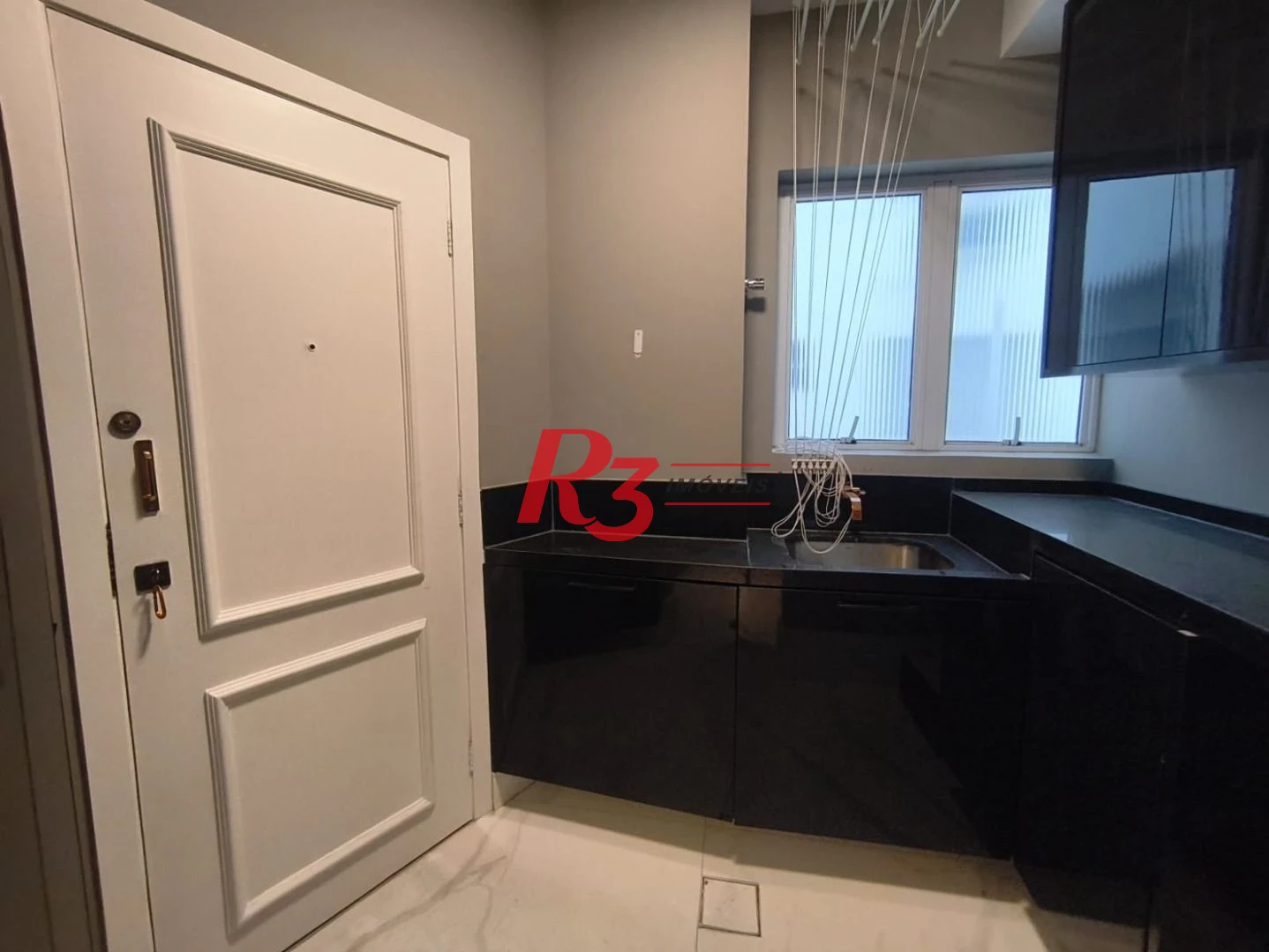 Apartamento com 3 dormitórios à venda, 145 m² por R$ 2.100.000,00 - Boqueirão - Santos/SP