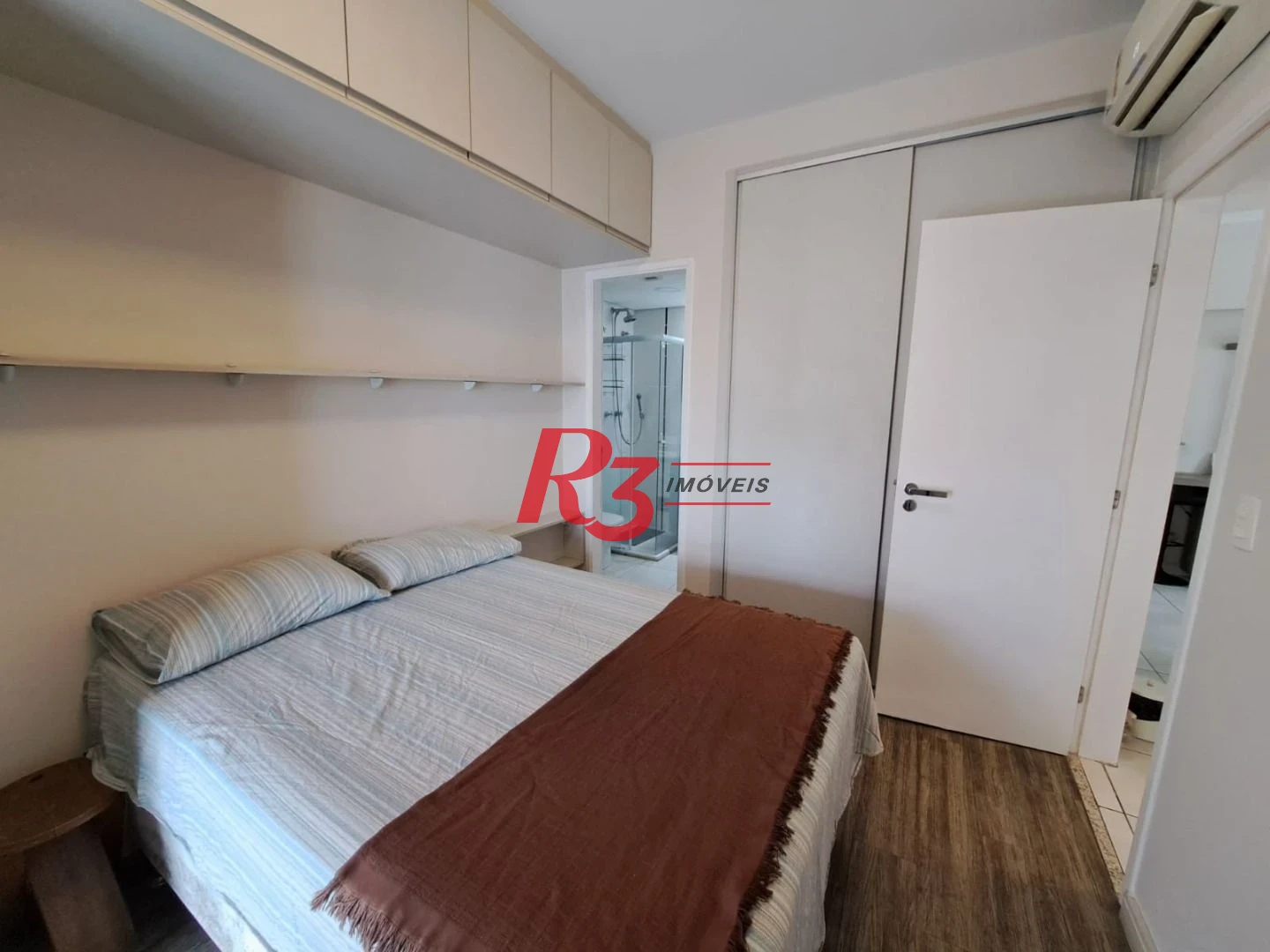 Apartamento com 2 dormitórios à venda, 69 m² por R$ 1.280.000,00 - Gonzaga - Santos/SP
