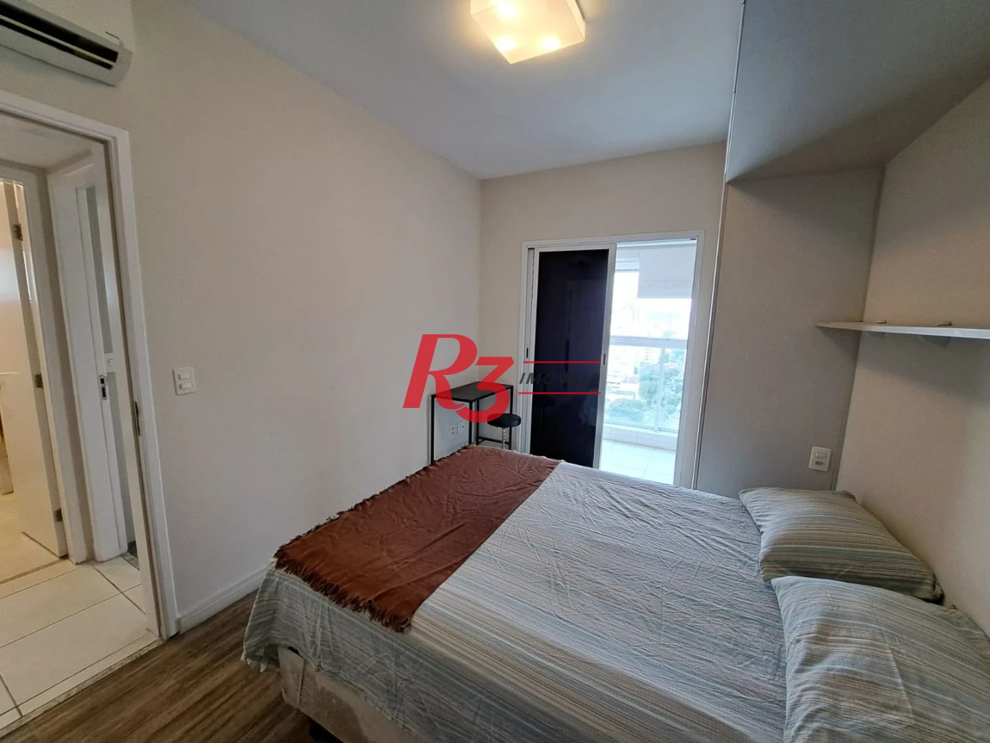 Apartamento com 2 dormitórios à venda, 69 m² por R$ 1.280.000,00 - Gonzaga - Santos/SP
