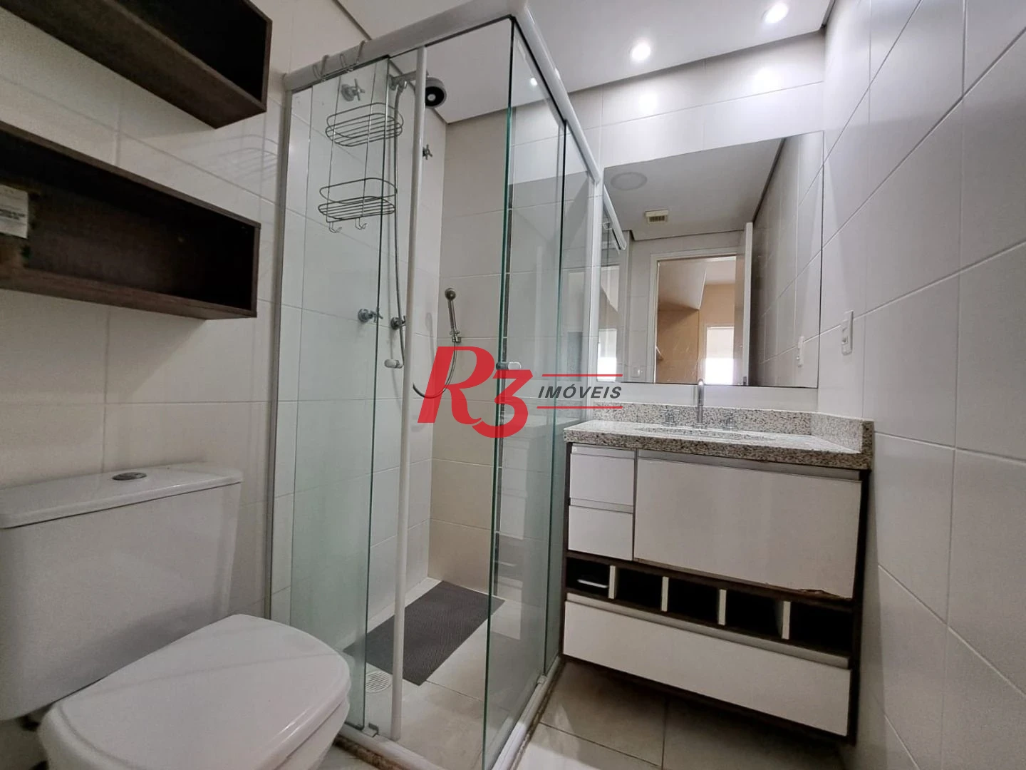 Apartamento com 2 dormitórios à venda, 69 m² por R$ 1.280.000,00 - Gonzaga - Santos/SP