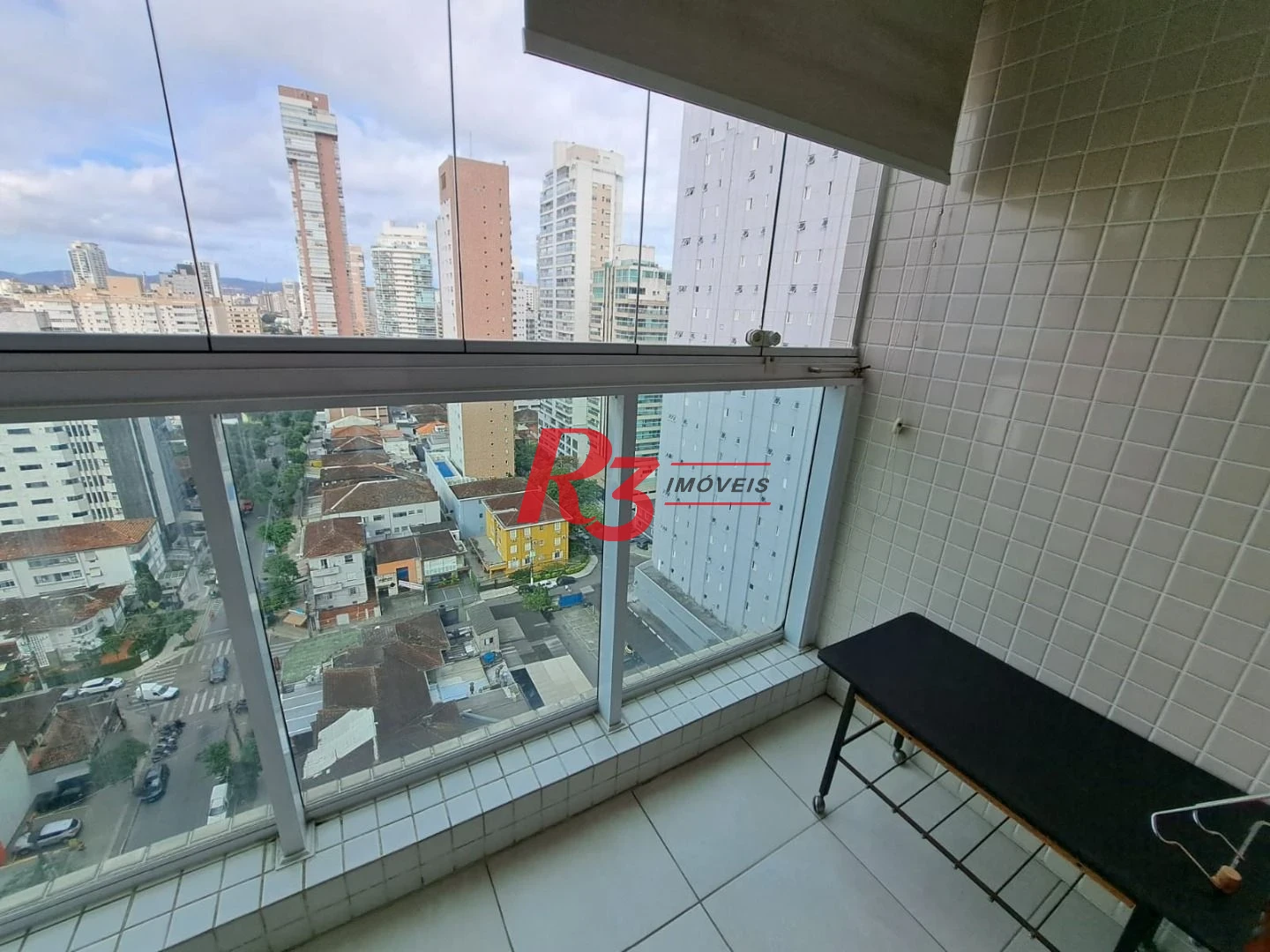 Apartamento com 2 dormitórios à venda, 69 m² por R$ 1.280.000,00 - Gonzaga - Santos/SP