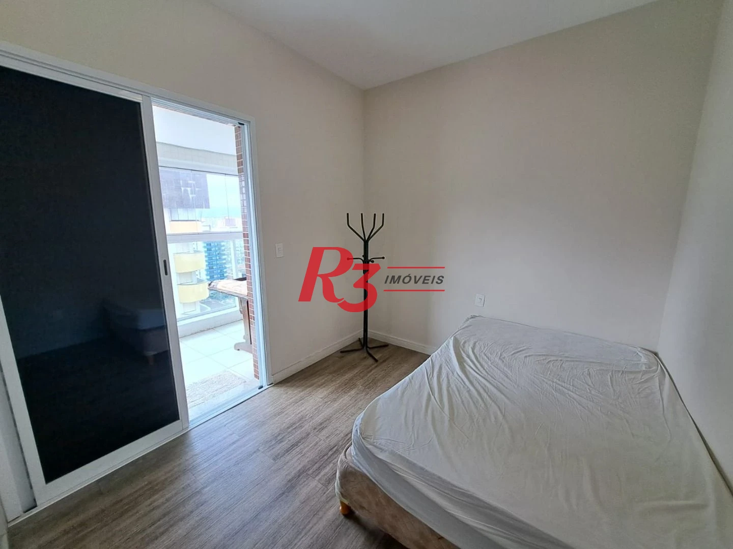 Apartamento com 2 dormitórios à venda, 69 m² por R$ 1.280.000,00 - Gonzaga - Santos/SP
