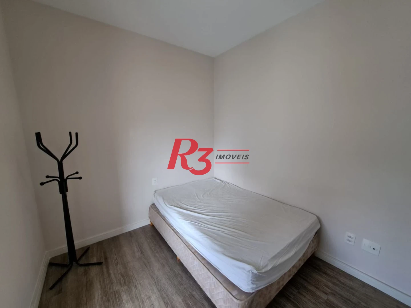 Apartamento com 2 dormitórios à venda, 69 m² por R$ 1.280.000,00 - Gonzaga - Santos/SP